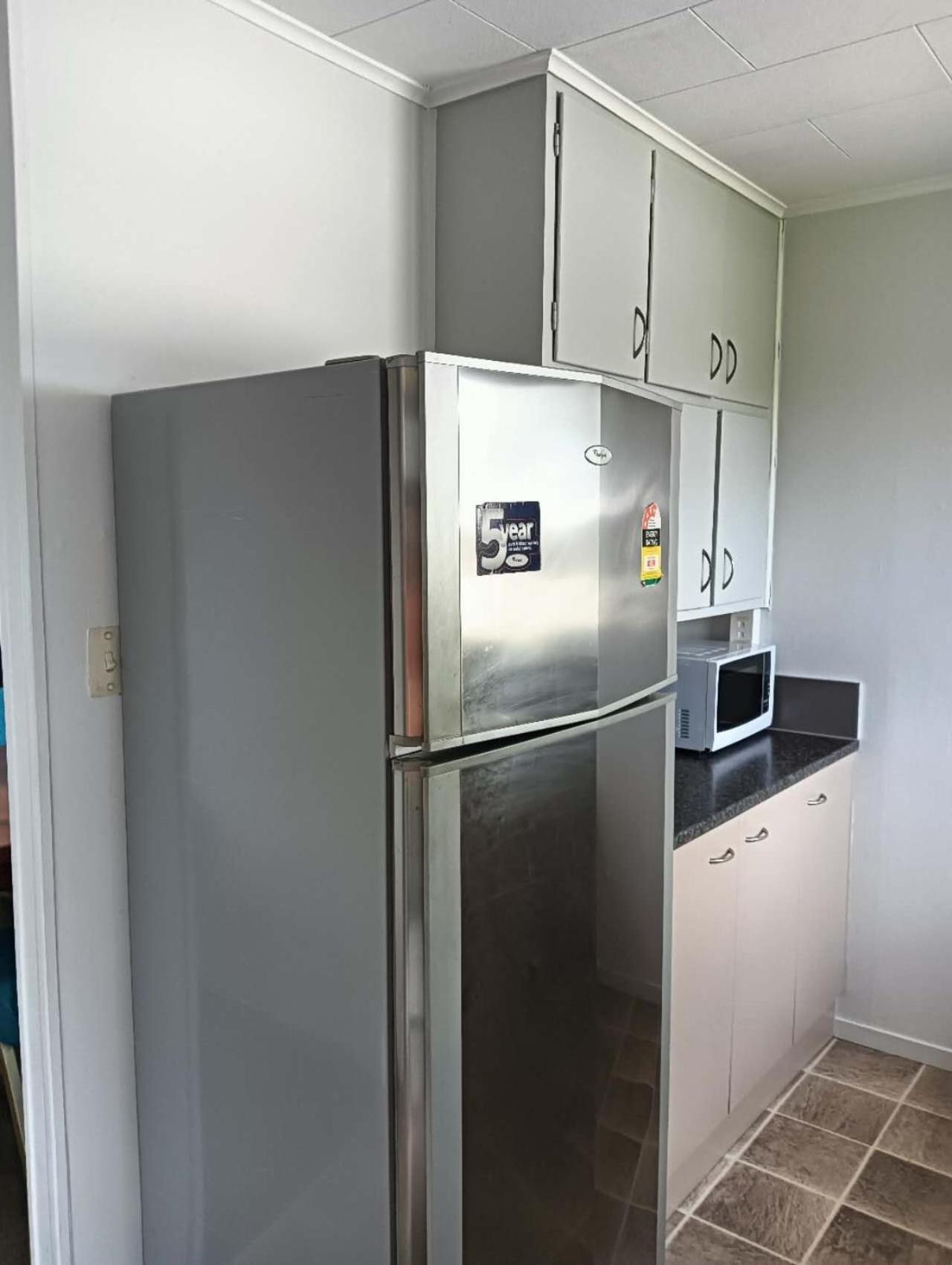 רוטורואה Three-Bedroom House A At 23 Mallard Drive, Selwyn Heights מראה חיצוני תמונה