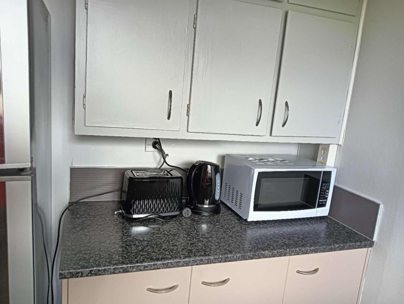 רוטורואה Three-Bedroom House A At 23 Mallard Drive, Selwyn Heights מראה חיצוני תמונה